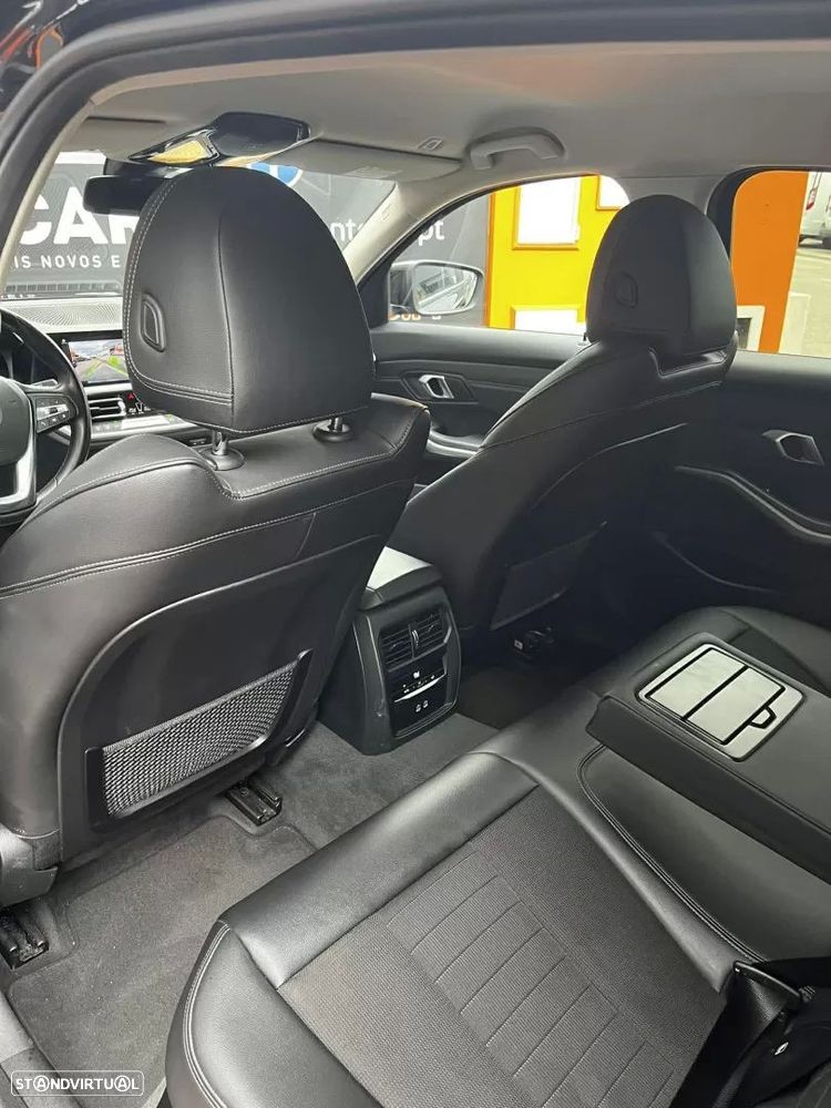 BMW 320 d Auto - 17