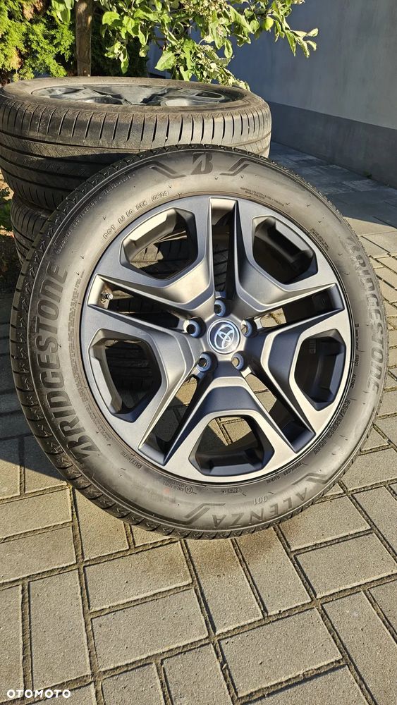 Toyota RAV4 - 12