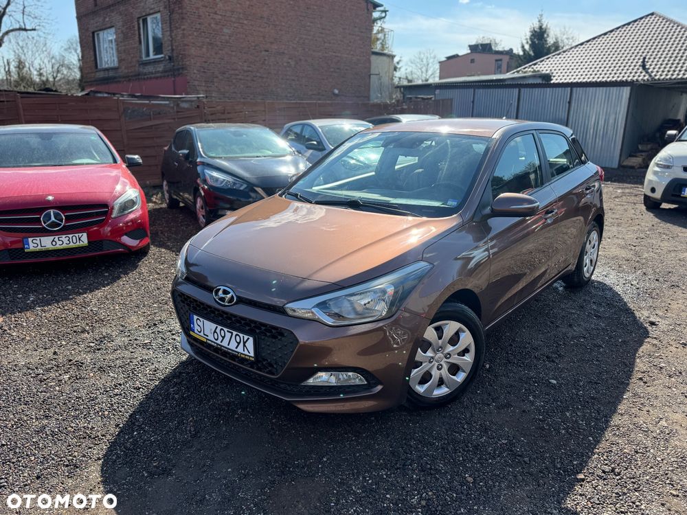 Hyundai i20 blue 1.2 YES Gold - 1