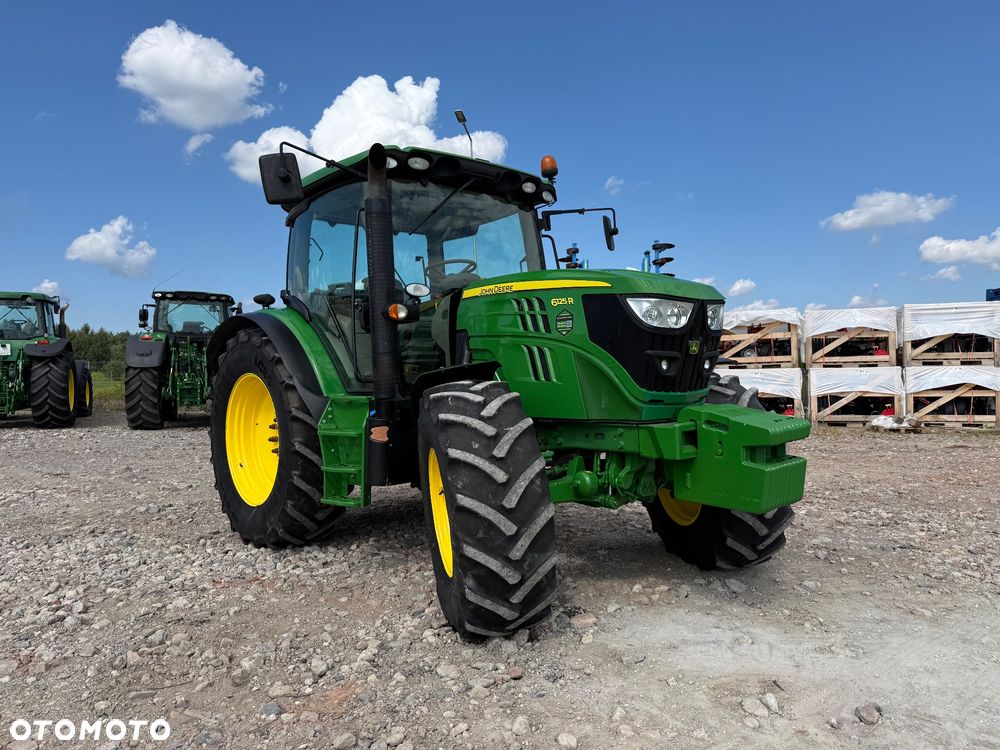 John Deere 6125R - 3