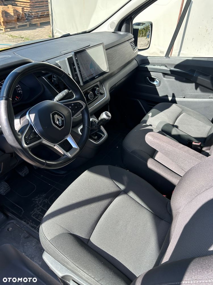 Renault Trafic 2.0 dCi - 15