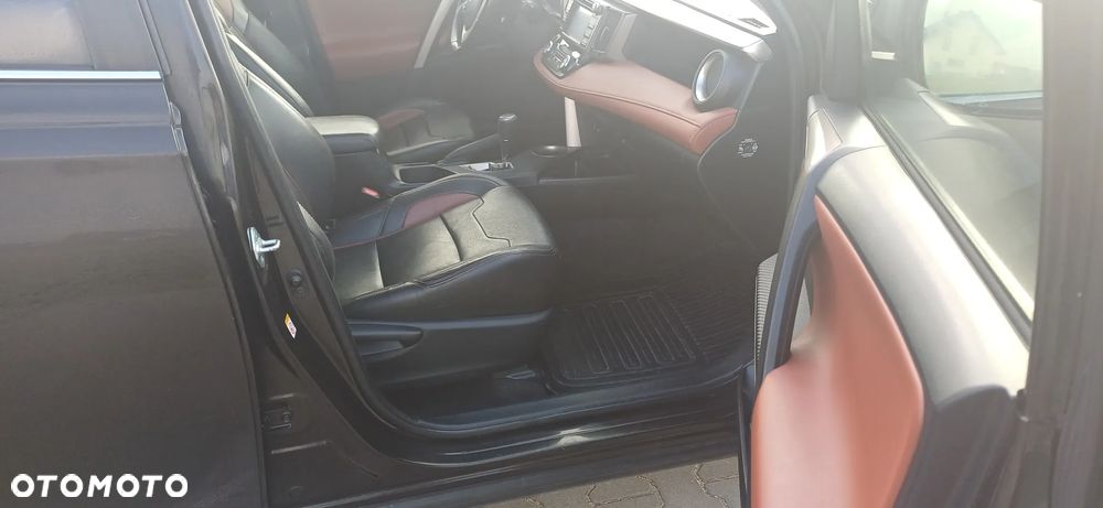 Toyota RAV4 2.2 D-CAT Premium - 7