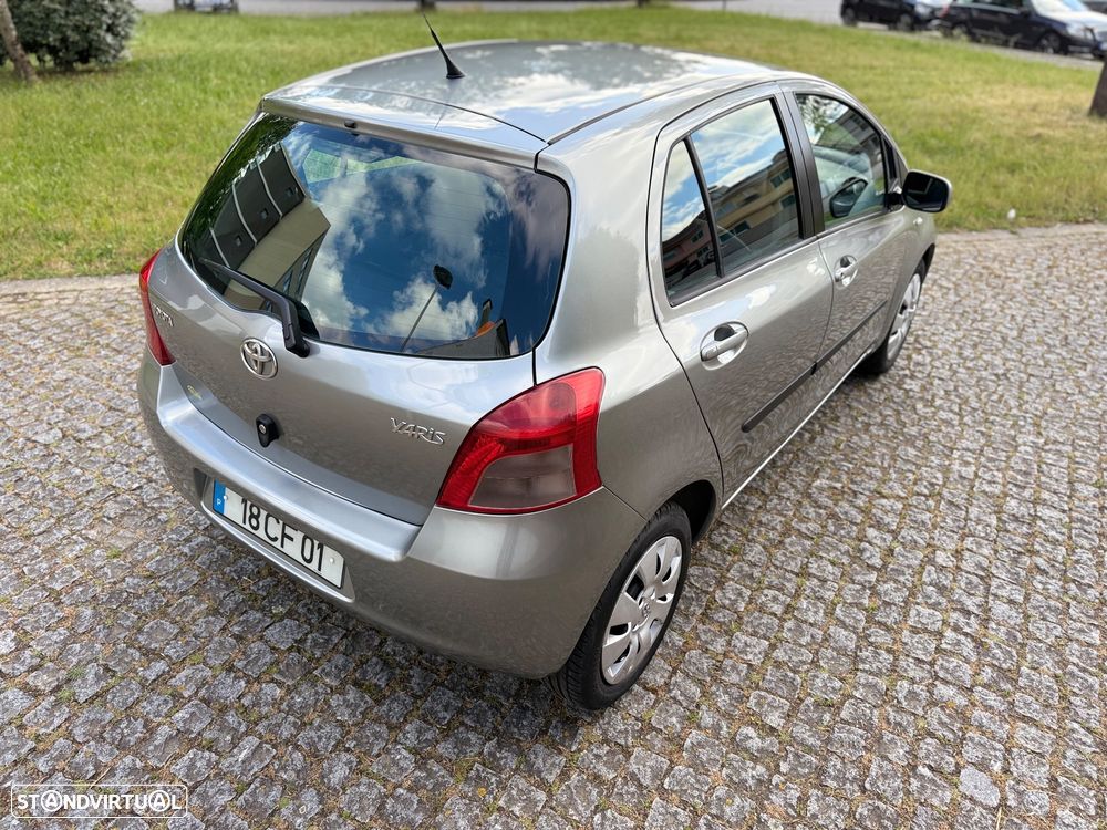 Toyota Yaris 1.0 VVT-i Rock in Rio - 4
