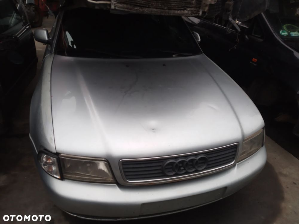 AUDI A4 B5 94-99  1.6 AHL   ZDERZAK PRZÓD PRZEDNI   LY7M - 2