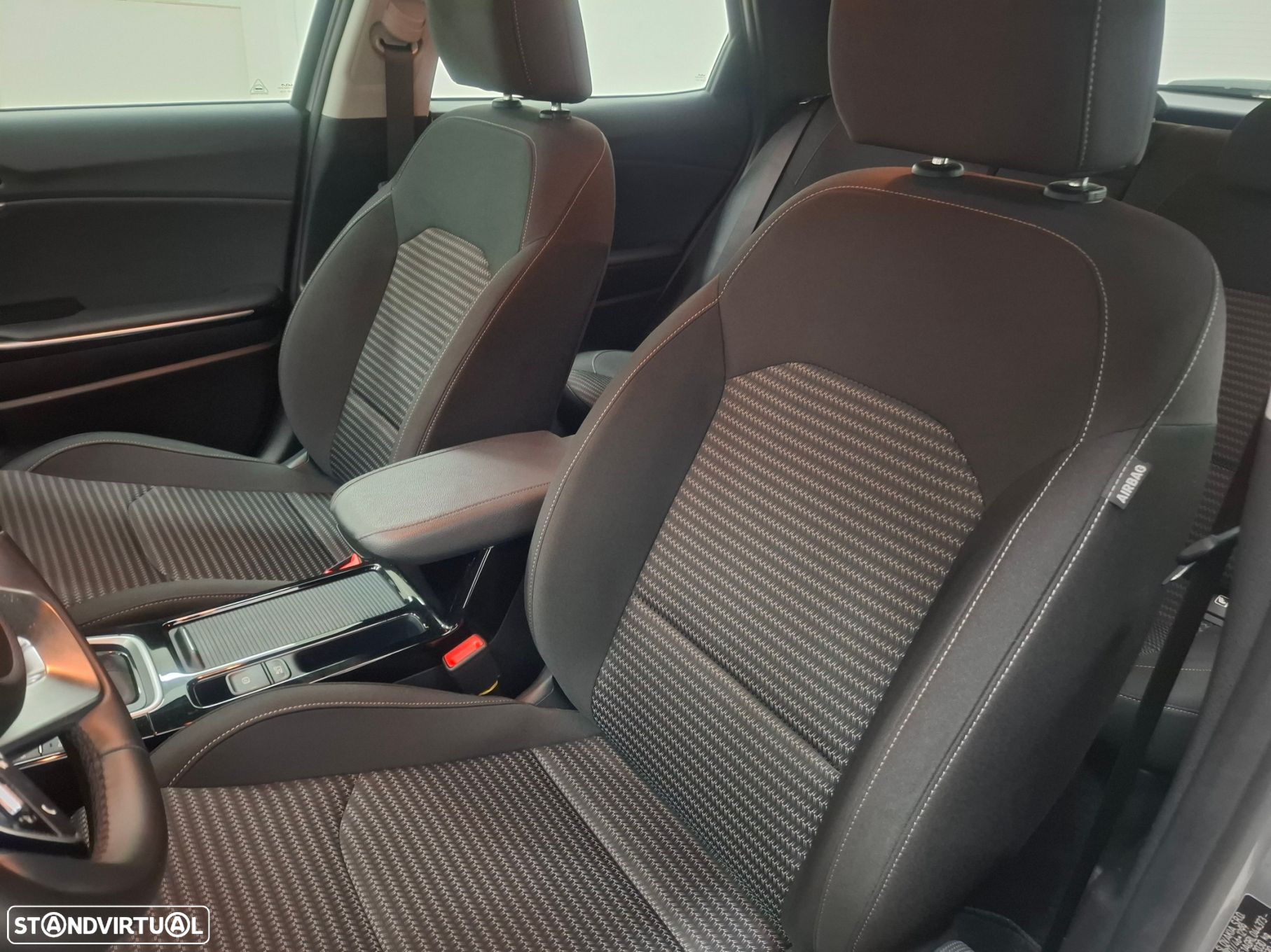 Kia XCeed 1.6 GDi PHEV Drive - 12