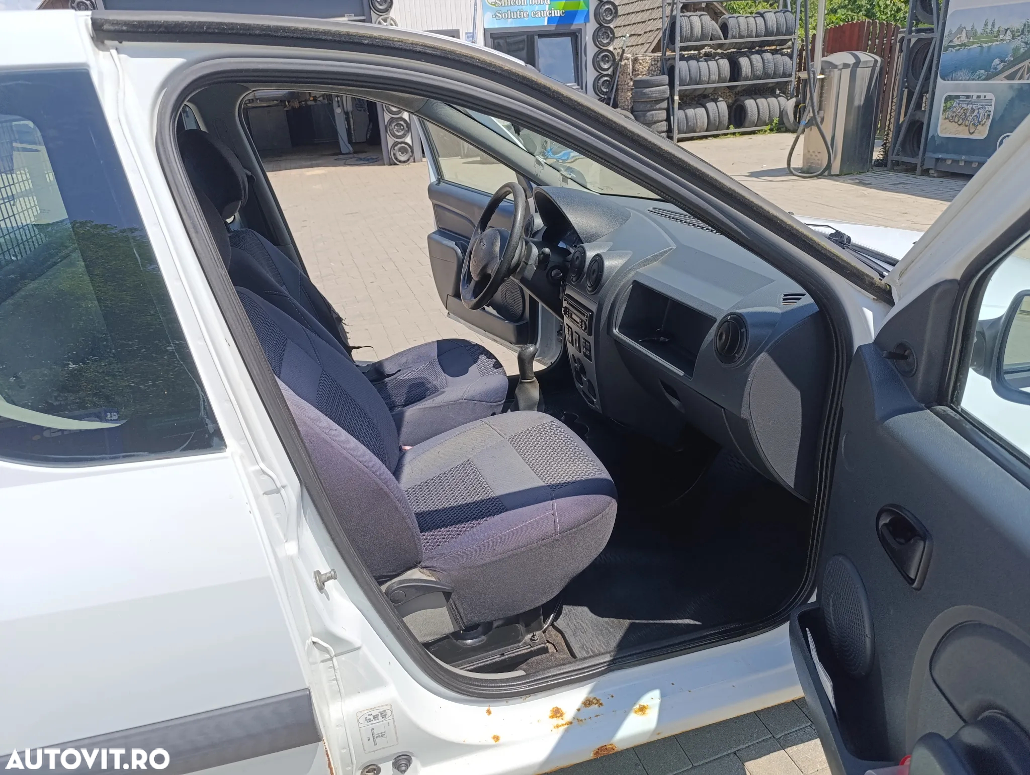 Dacia Logan Pick-Up 1.5 dCi - 9
