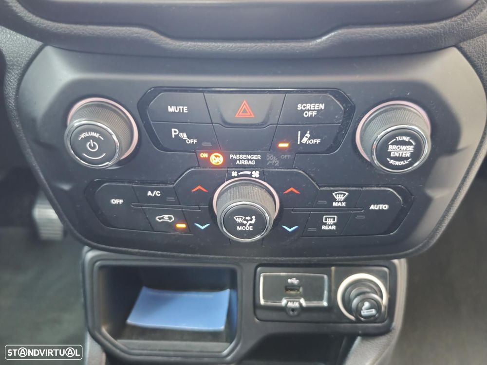 Jeep Renegade 1.6 MJD Limited - 22