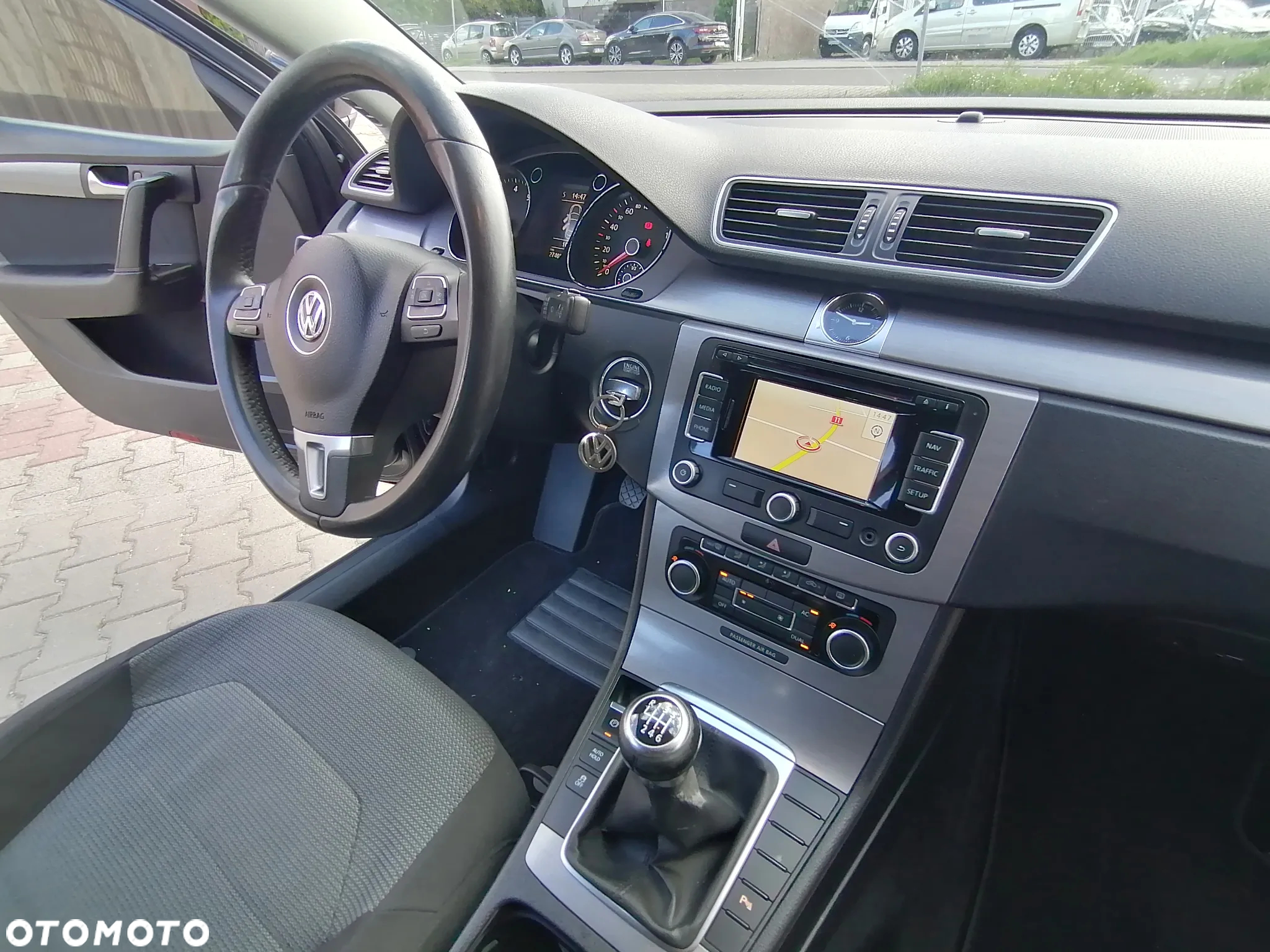 Volkswagen Passat 1.4 TSI BMT Comfortline - 38