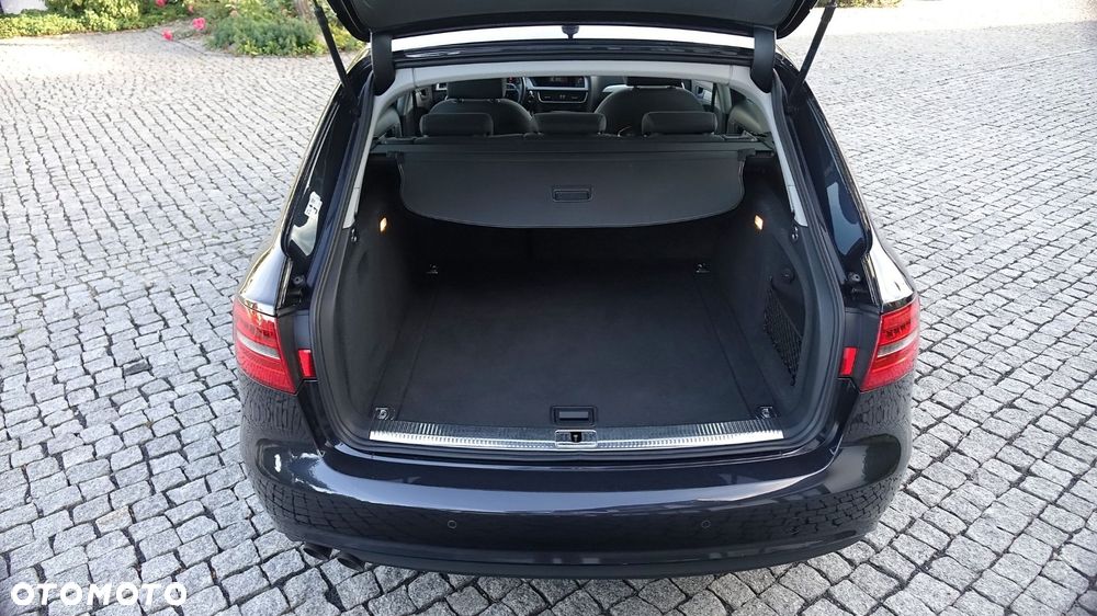 Audi A4 Avant - 25