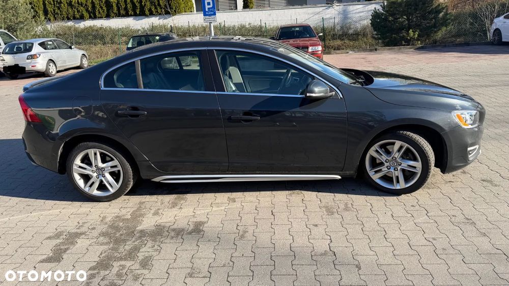 Volvo S60 2.5 T5 - 6