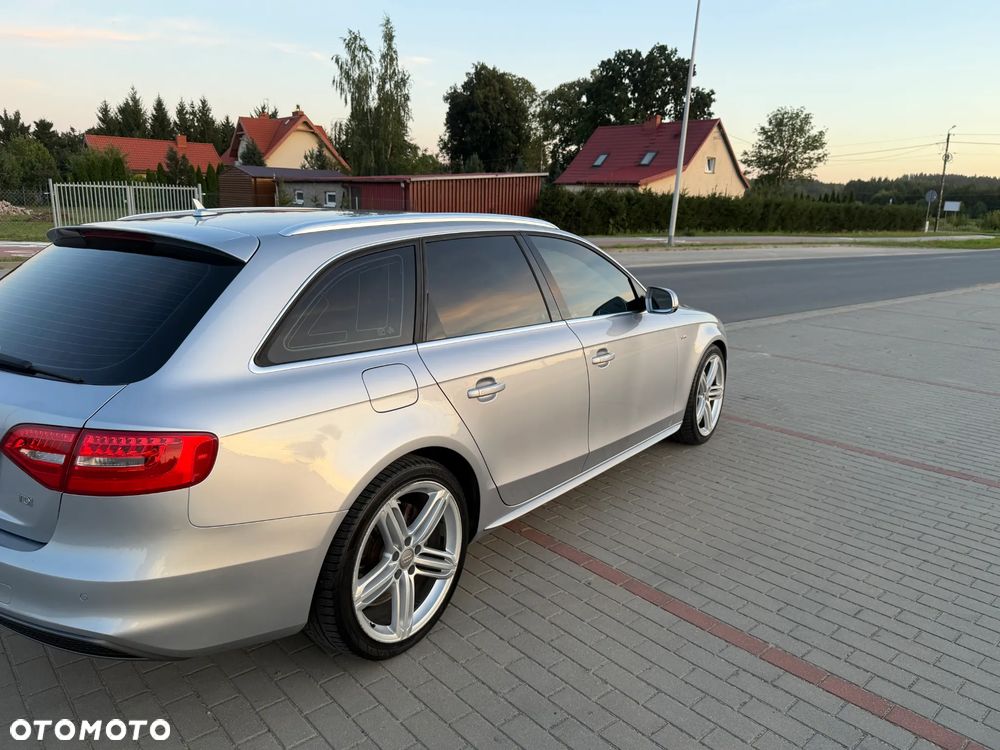 Audi A4 Avant 2.0 TDI Sport S tronic - 25