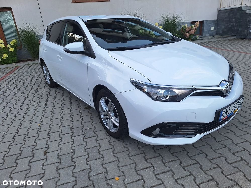 Toyota Auris - 5