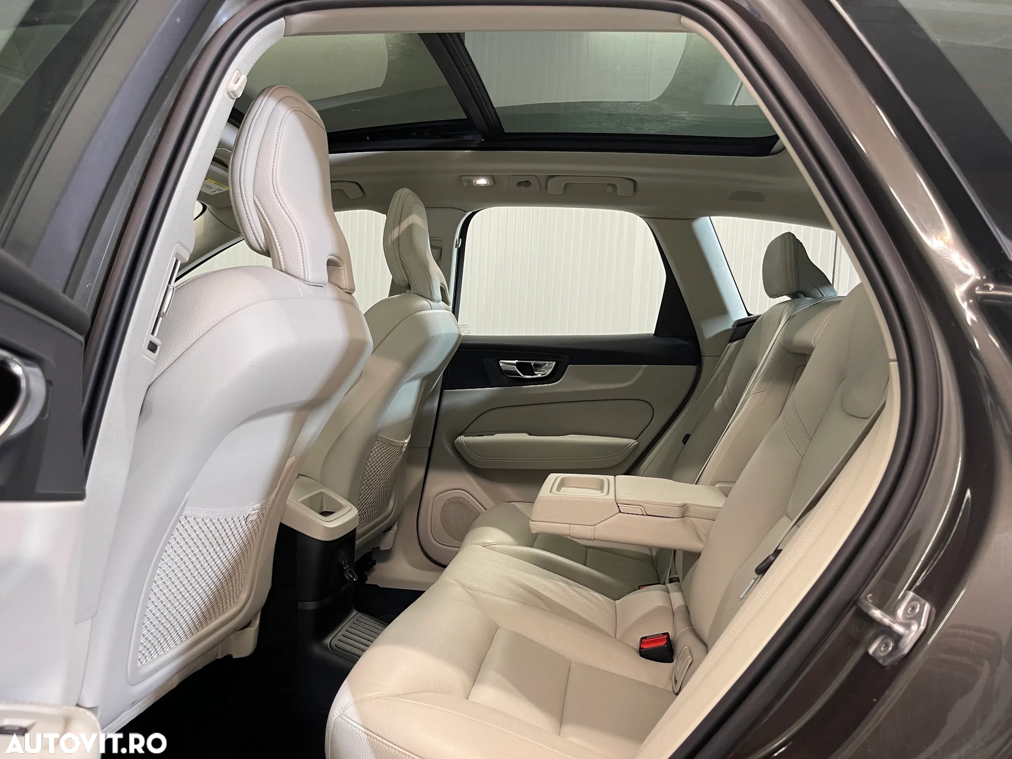 Volvo XC 60 Recharge T6 Twin Engine eAWD Inscription Expression - 12