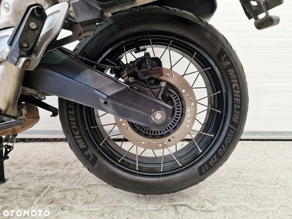 Moto Guzzi V85 - 14