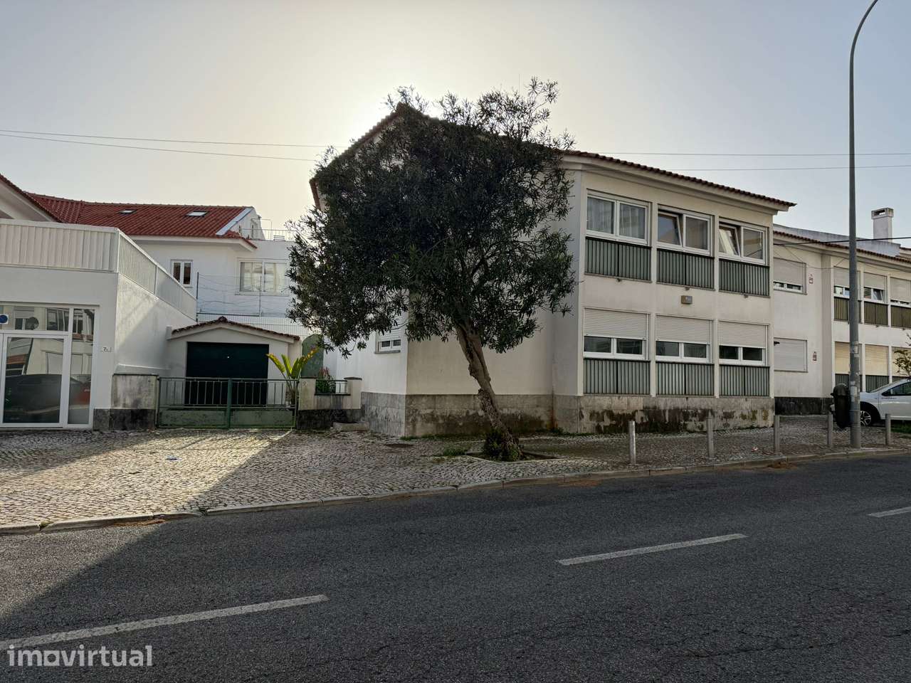 Espaçoso T3 com Terraço e Estacionamento: O Refúgio Ideal para a Sua F - Grande imagem: 2/19