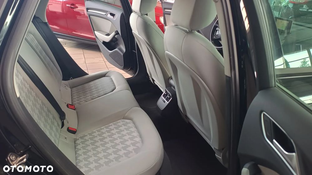 Audi A3 Sportback 1.4 TFSI Ambiente - 8