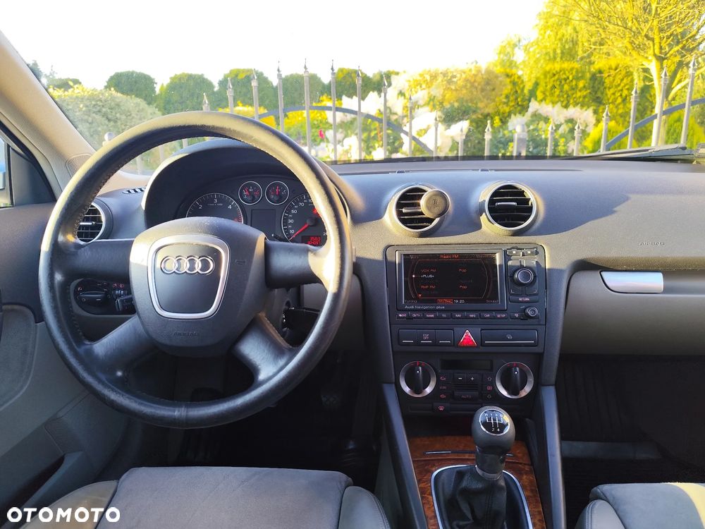 Audi A3 Sportback 1.9 TDI Attraction - 6