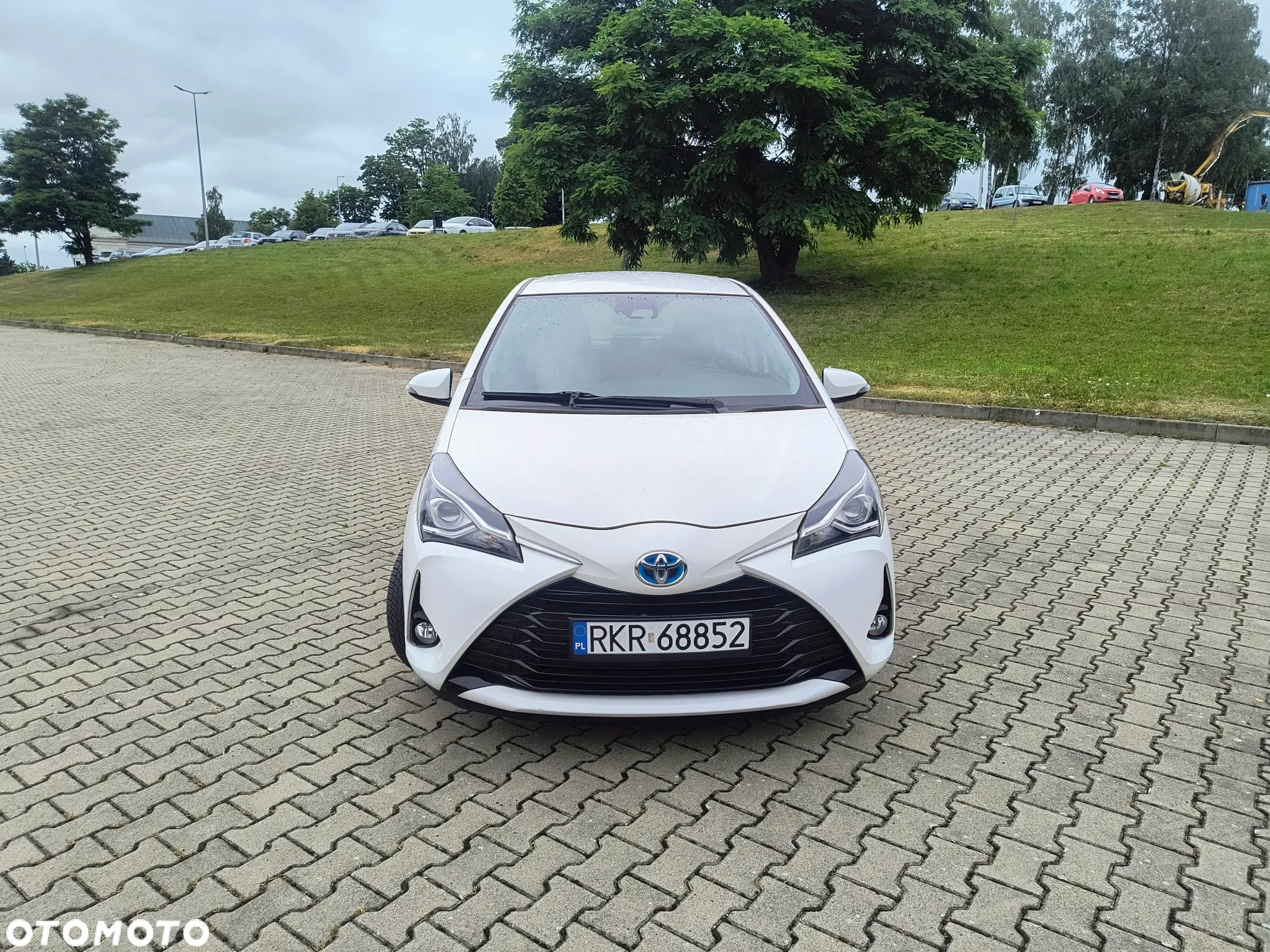 Toyota Yaris Hybrid 1.5 VVT-i Comfort - 3