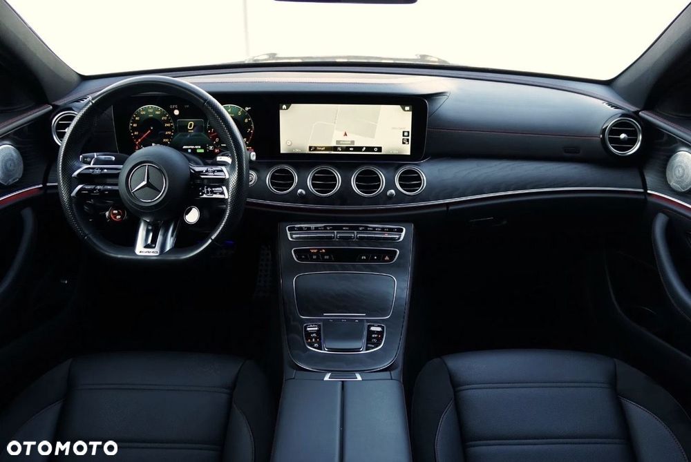 Mercedes-Benz Klasa E - 8