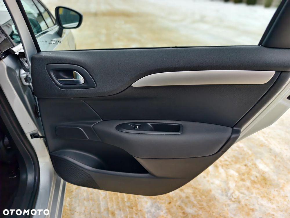 Citroën C4 VTi 120 Style - 21