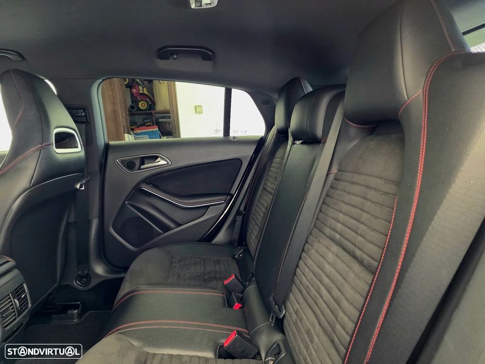 Mercedes-Benz CLA 220 d Shooting Brake AMG Line Aut. - 28