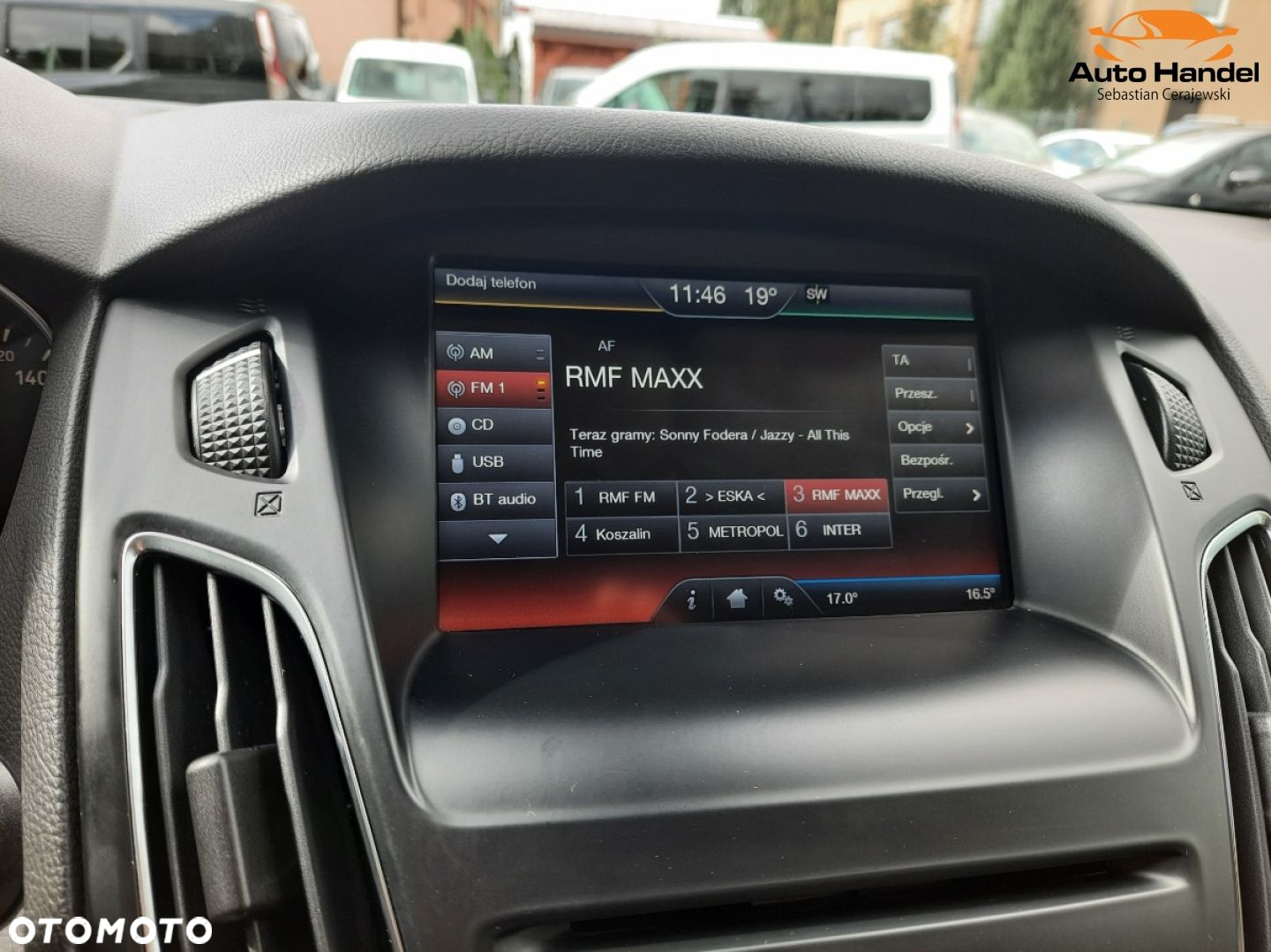 Ford Focus Turnier 1.0 EcoBoost Start-Stopp-System TITANIUM - 21