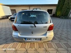 Toyota Yaris 1.0 Unlimited - 4