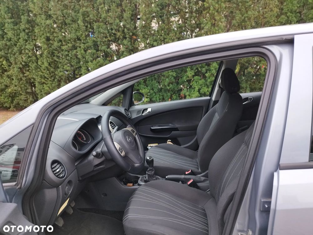 Opel Corsa 1.4 16V - 8