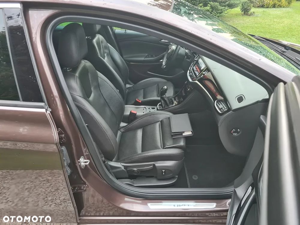 Opel Astra 1.6 BiTurbo D (CDTI) Start/Stop Innovation - 16