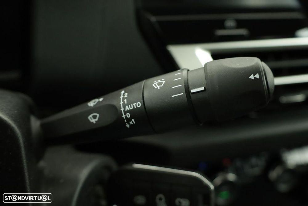 Citroën e-C4 50 kWh Autonomia Conforto Plus - 17