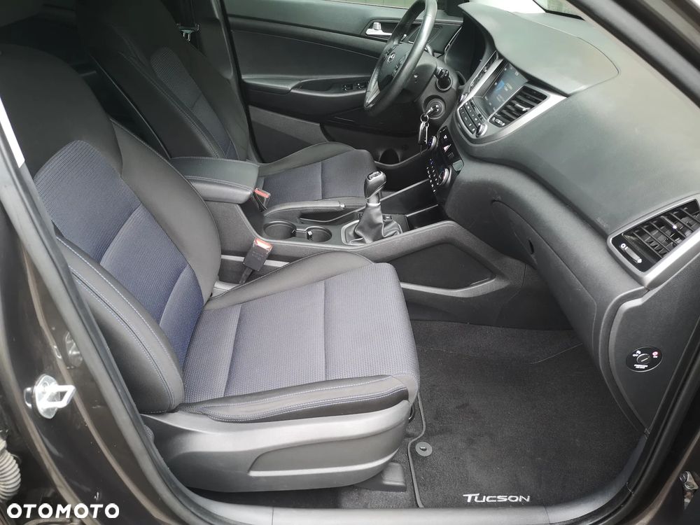 Hyundai Tucson 1.6 GDi Comfort 2WD - 27