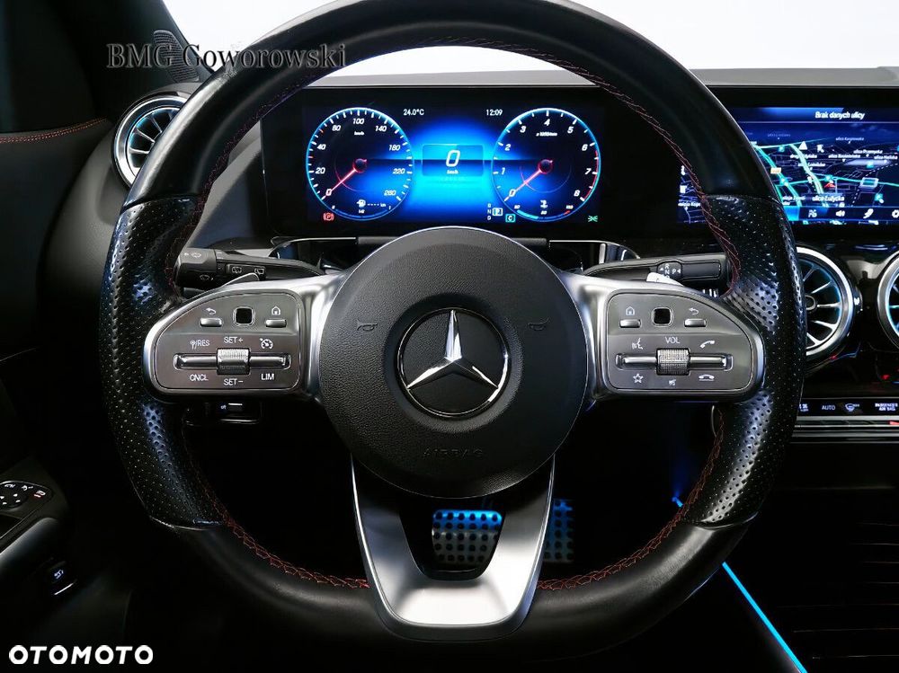 Mercedes-Benz GLA - 19