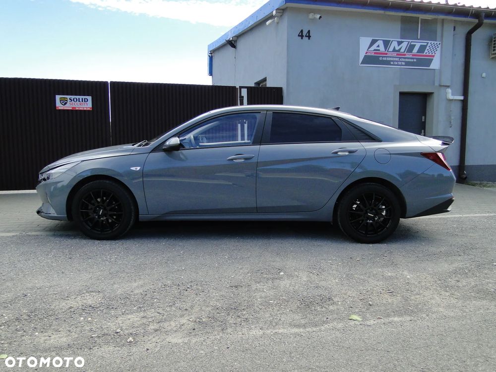 Hyundai Elantra 1.6 Smart CVT - 4