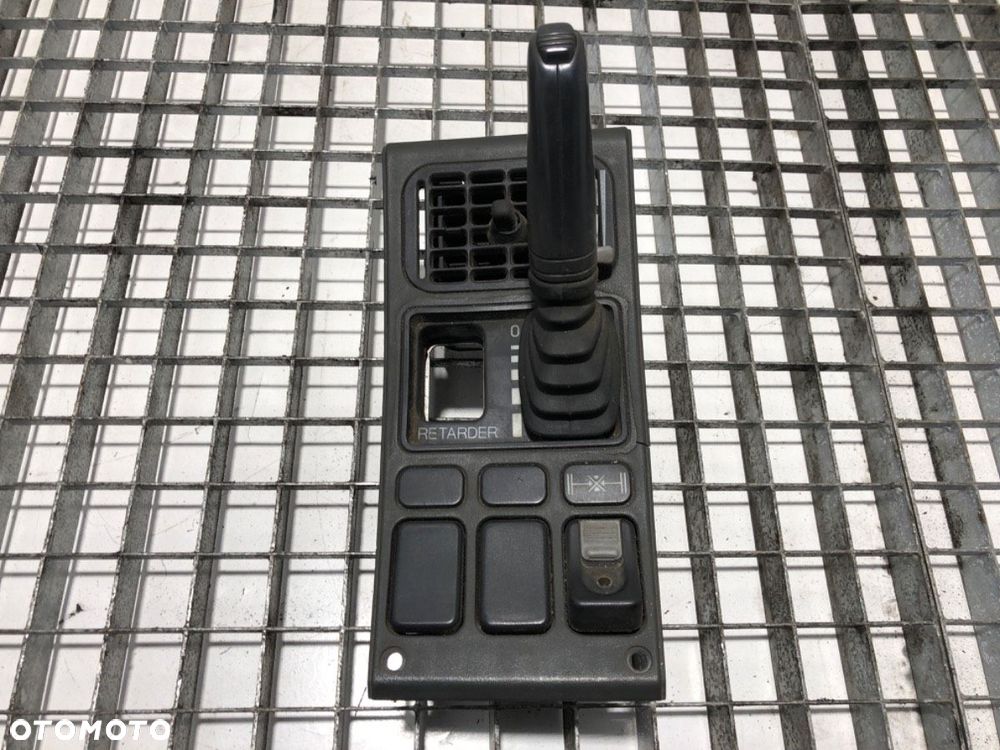 PRZEŁĄCZNIK RETARDERA  SCANIA 4 - series 1995 - 2008 114 C/330 1348070 - 1
