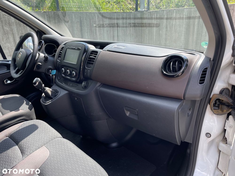 Renault Trafic Long Talento Vivaro Custom Transit T6 Expert Jumpy Primastar - 16