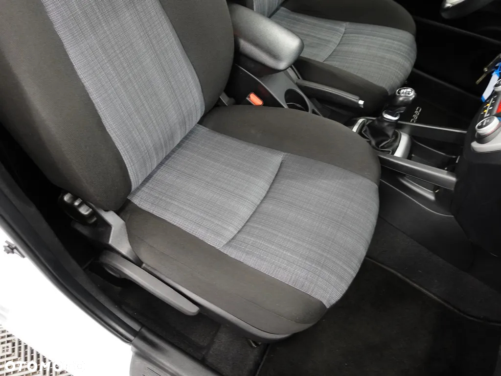 Kia Ceed Cee'd 1.6 Crdi Comfort + - 14