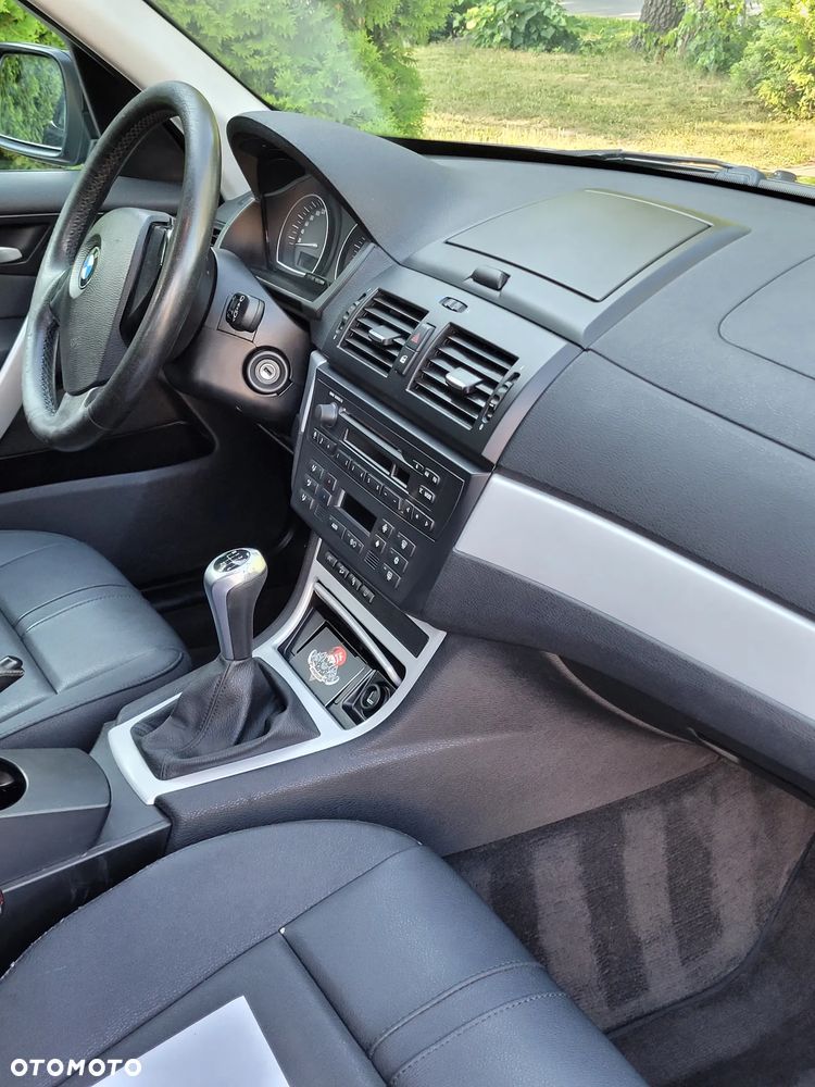 BMW X3 2.0i - 11