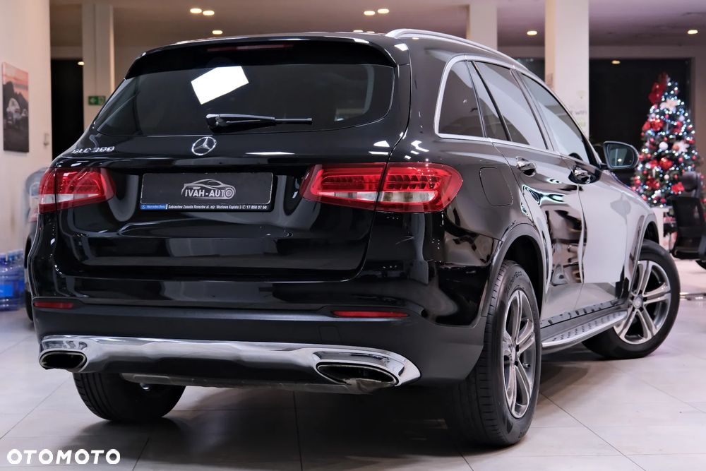 Mercedes-Benz GLC - 12