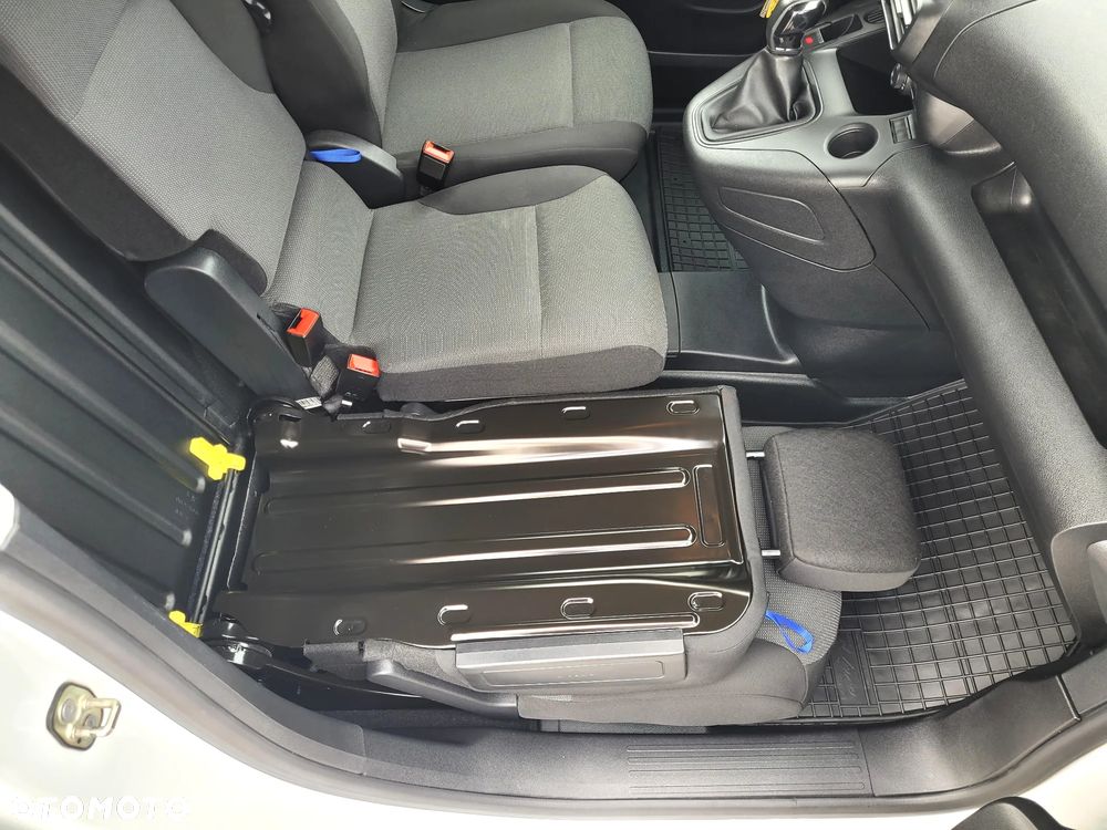 Peugeot Partner LONG KLIMA KAMERA NAVI WEBASTO TEMPOMAT FV23% - 24