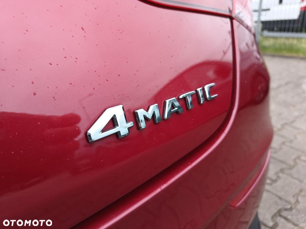 Mercedes-Benz CLA 220 4-Matic 7G-DCT - 13