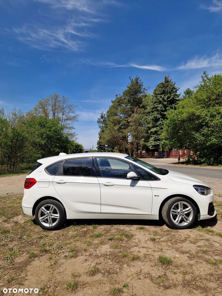 BMW Seria 2 218d - 2