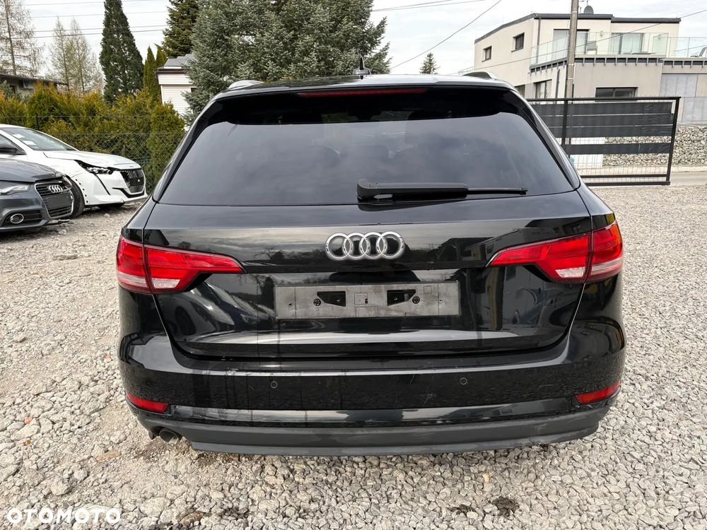 Audi A4 Avant 2.0 TDI design - 15