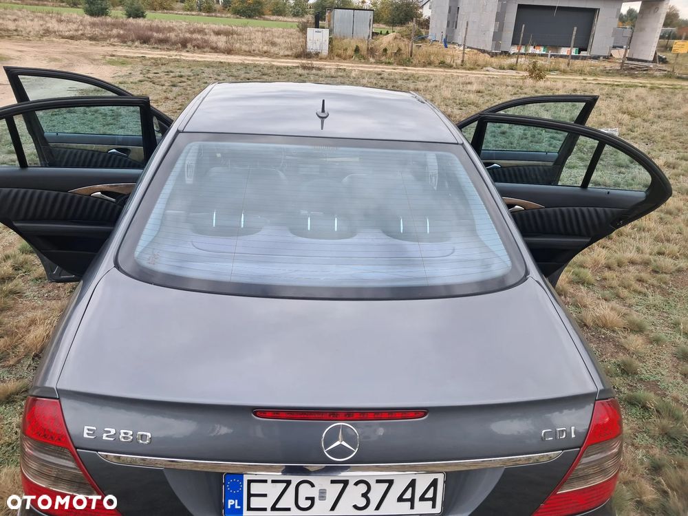 Mercedes-Benz Klasa E - 12