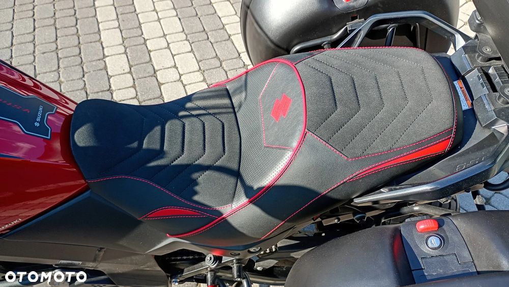 Suzuki V-STROM - 8