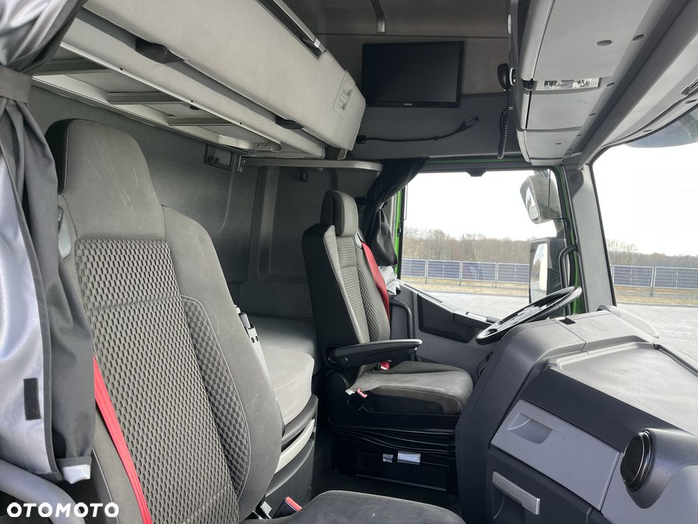 Renault T 480 - 16
