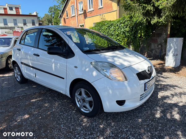 Toyota Yaris 1.0 Luna A/C
