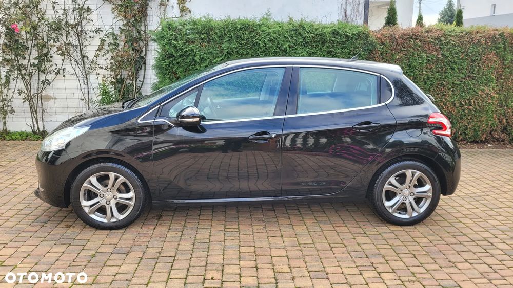 Peugeot 208 120 VTI Automatik Allure - 6