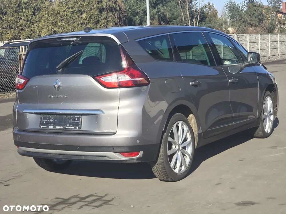 Renault Scenic - 11