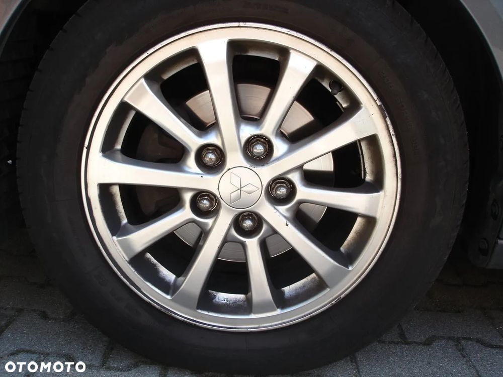 Mitsubishi Lancer 1.6 Invite - 5