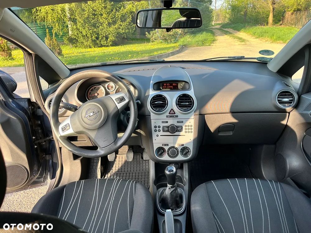 Opel Corsa 1.2 16V Edition - 24